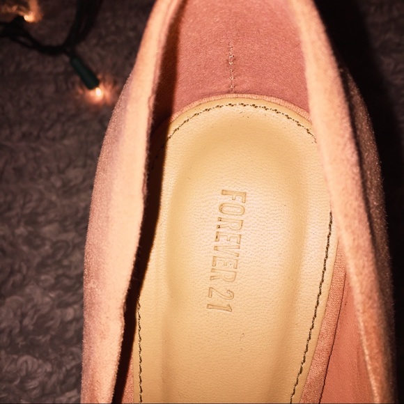 high heels - Picture 4 of 4